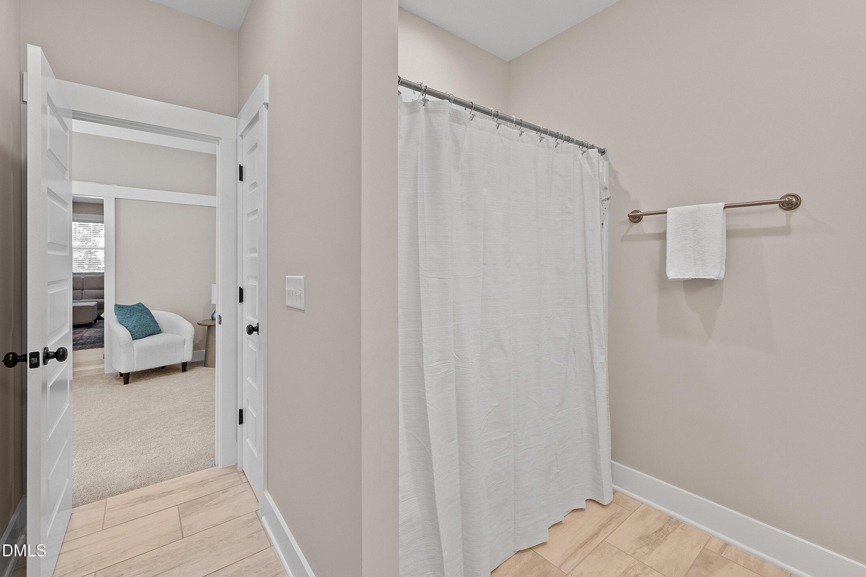 Youngsville, North Carolina, 27596, United States, 3 Bedrooms Bedrooms, ,3 BathroomsBathrooms,Residential,For Sale,1977975