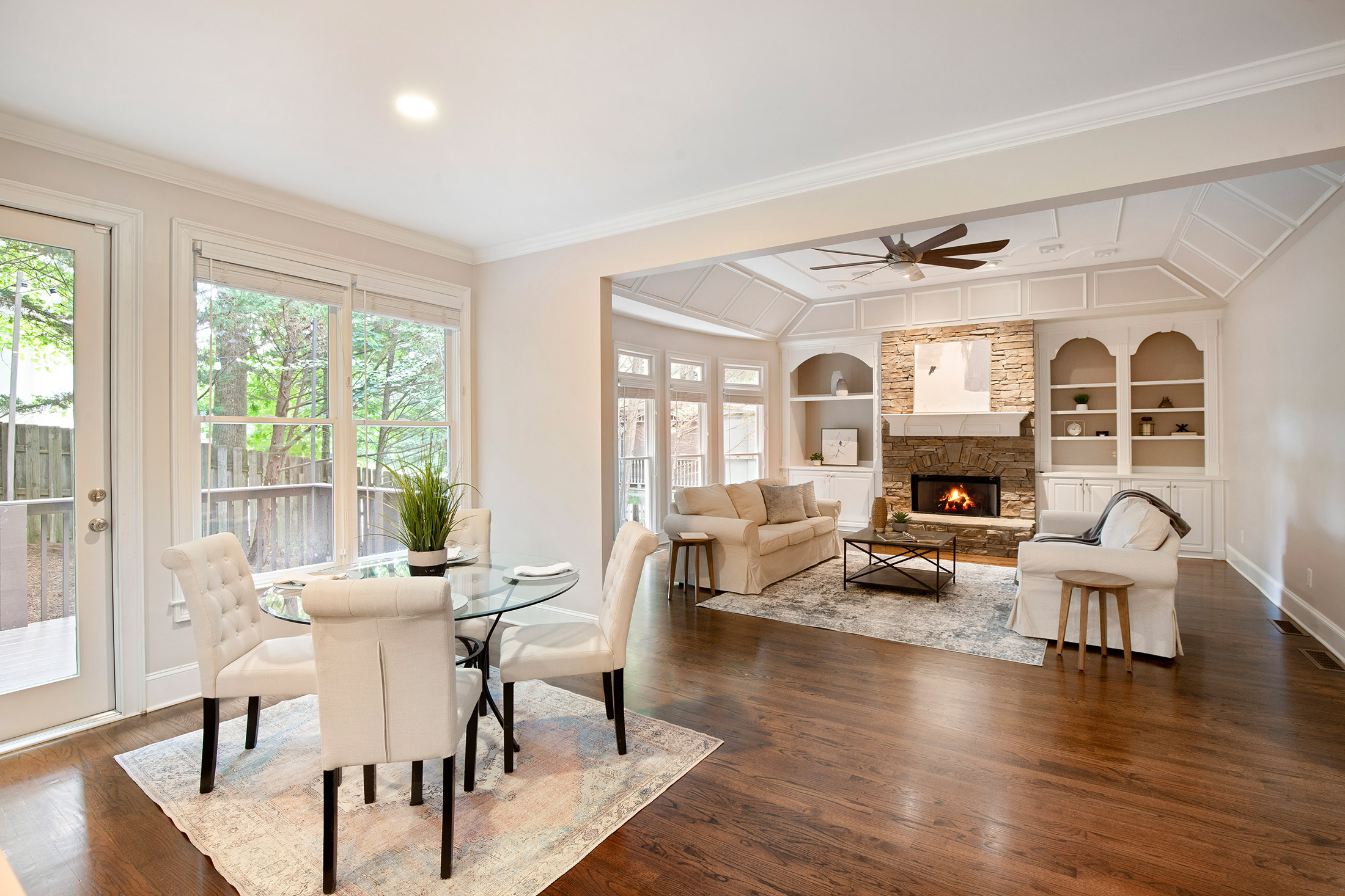  Recently Updated Four Bedroom Home in Gated Brookhaven Community - 物件實景