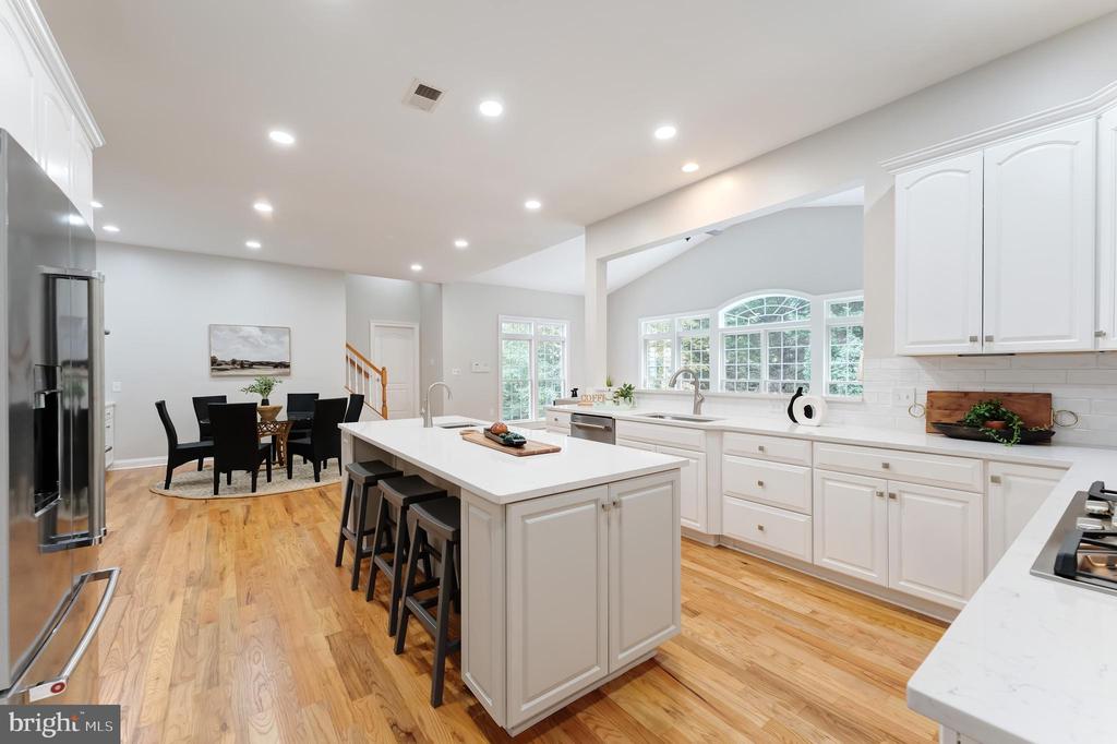 Fairfax, Virginia, 22033, United States, 6 Bedrooms Bedrooms, ,6 BathroomsBathrooms,Residential,For Sale,1973786