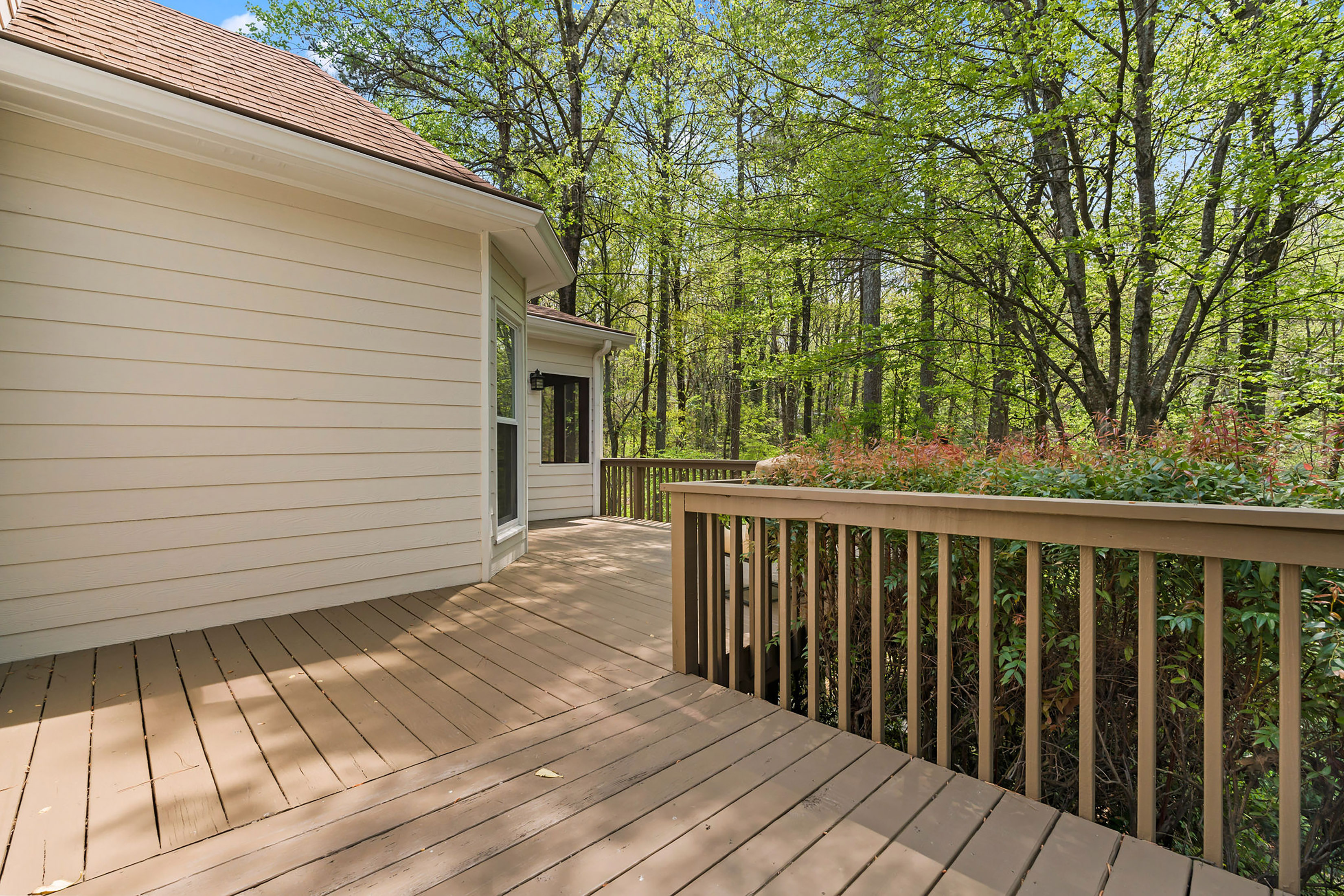  Roswell Home Blends Charm, Privacy and Location - 物件實景