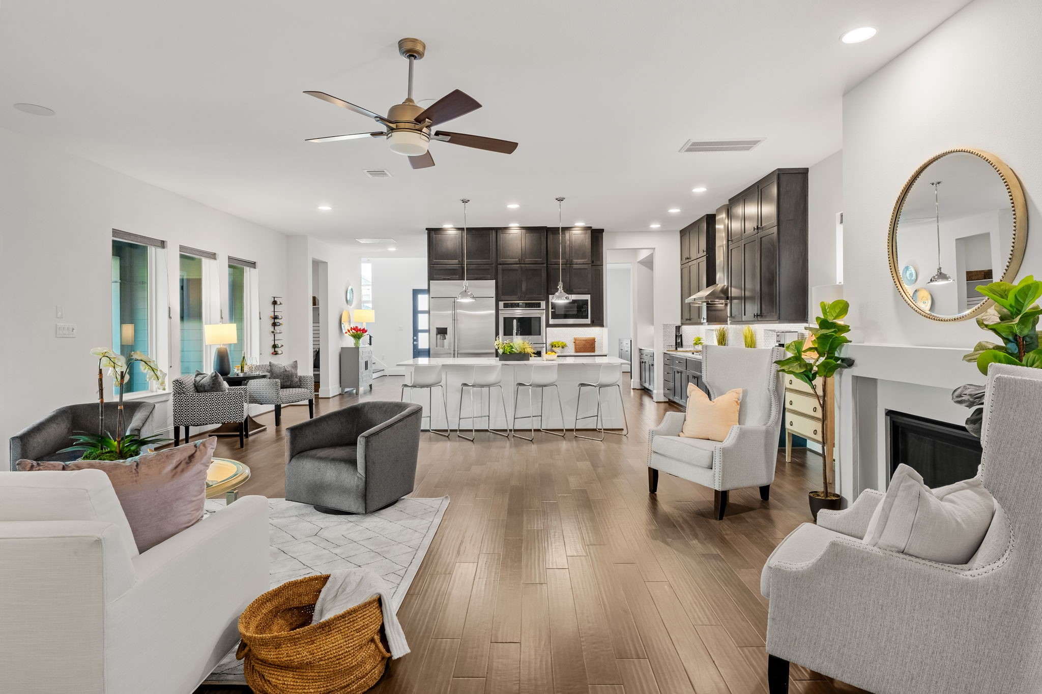  4534 Mimosa Drive - 物件實景