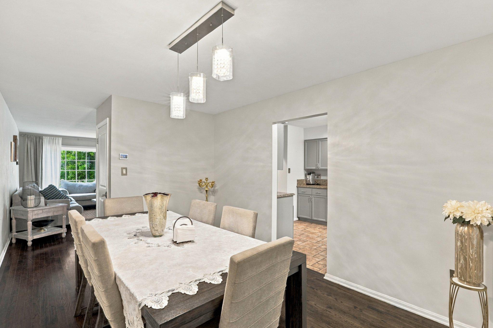  12222 Apple Orchard Court, Fairfax, VA, 22033 - 物件實景