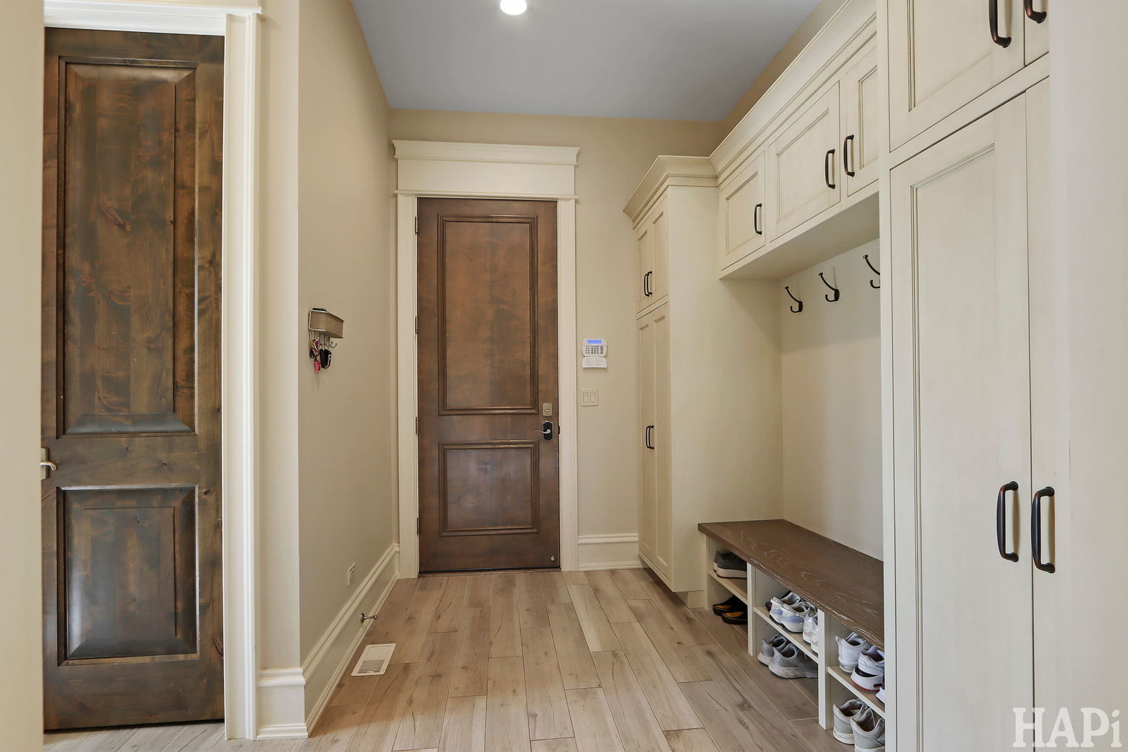 South Barrington, Illinois, 60010, United States, 5 Bedrooms Bedrooms, ,6 BathroomsBathrooms,Residential,For Sale,1947968