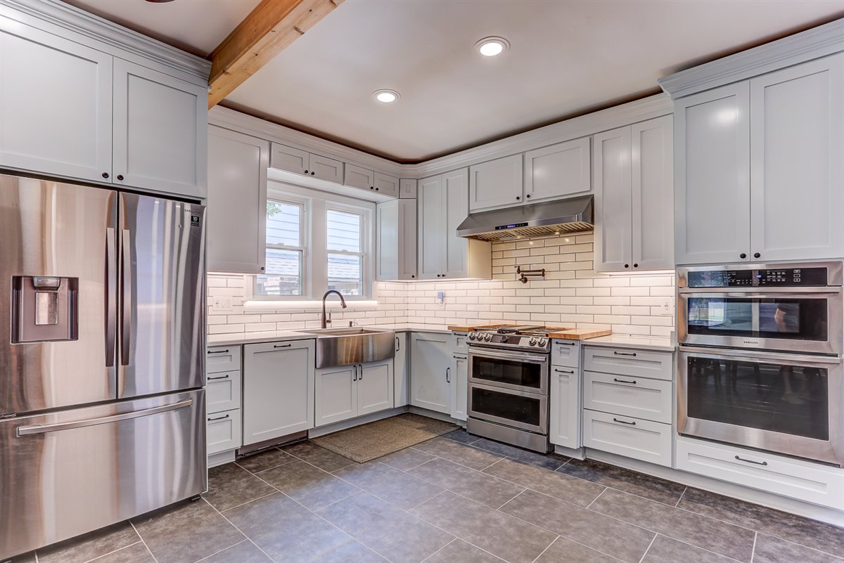 Memphis, Tennessee, 38111, United States, 4 Bedrooms Bedrooms, ,3 BathroomsBathrooms,Residential,For Sale,1974994