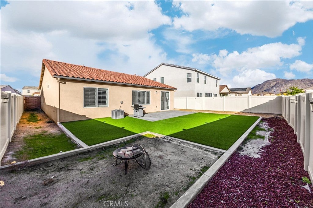 Winchester, California, 92596, United States, 3 Bedrooms Bedrooms, ,2 BathroomsBathrooms,Residential,For Sale,2005502