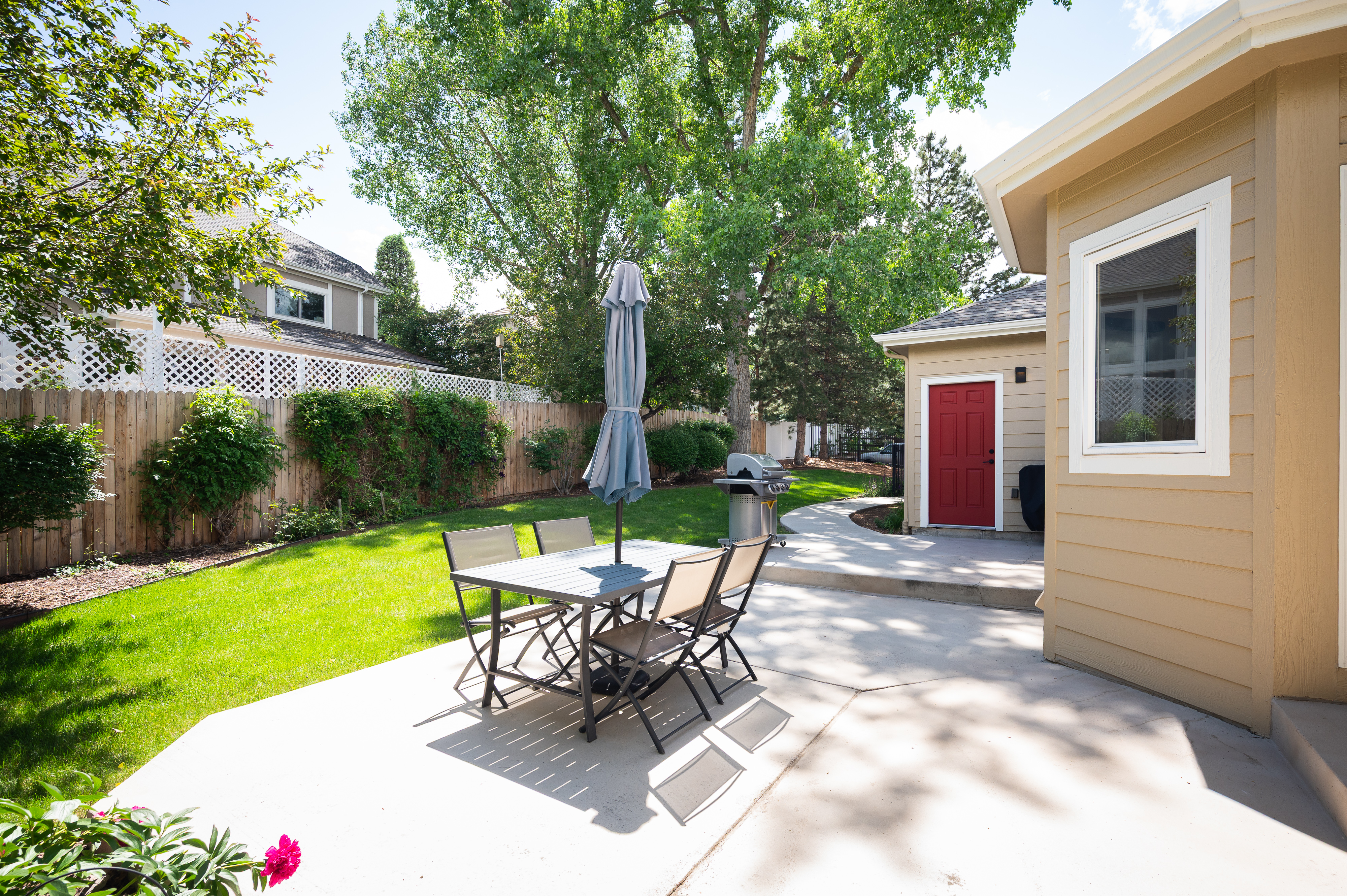  Rare Les Maisonettes Ranch: 2 Main-Floor Primary Suites Near Downtown Littleton - 物件實景