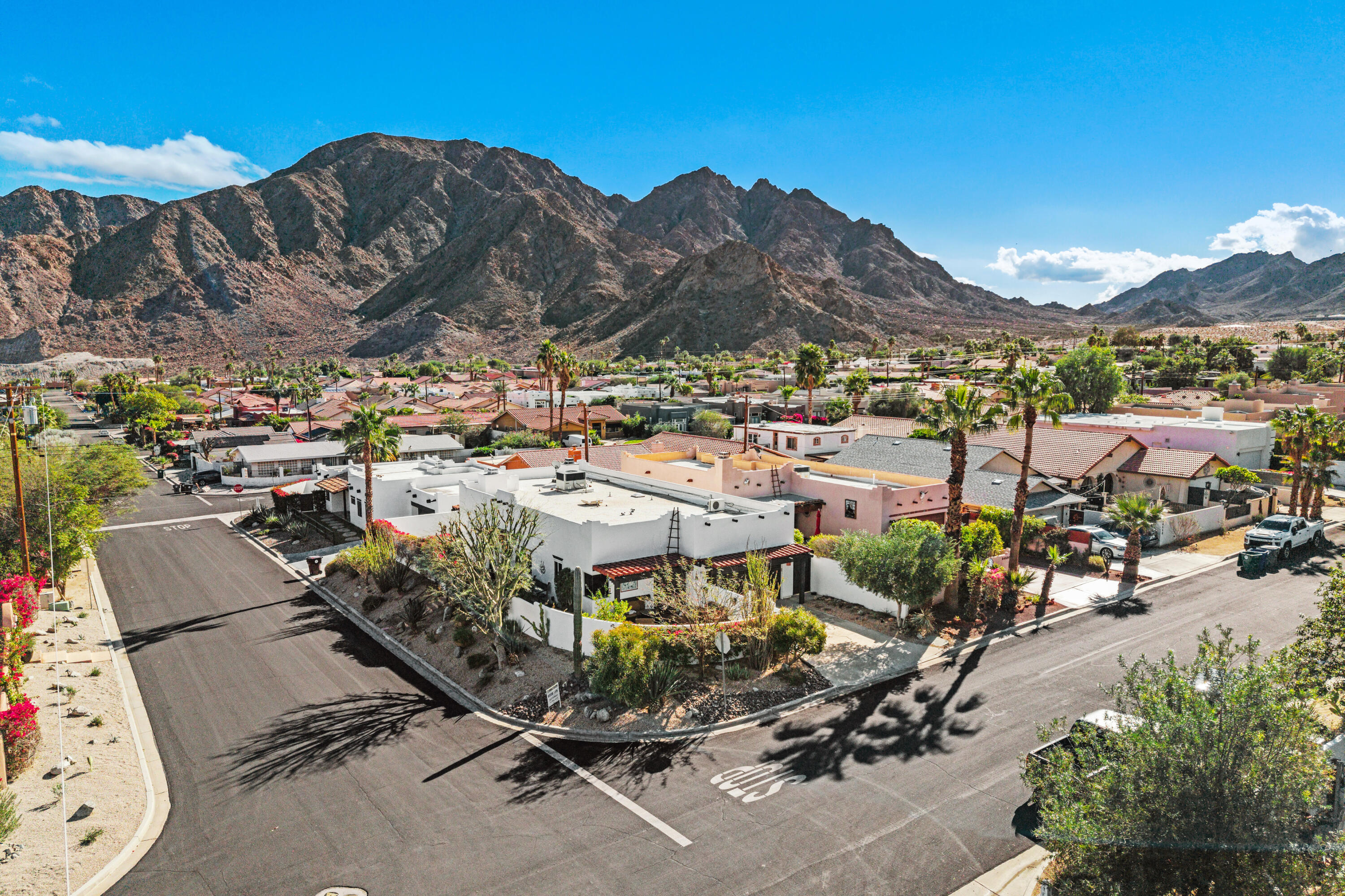 La Quinta, California, 92253, United States, 3 Bedrooms Bedrooms, ,2 BathroomsBathrooms,Residential,For Sale,1995878