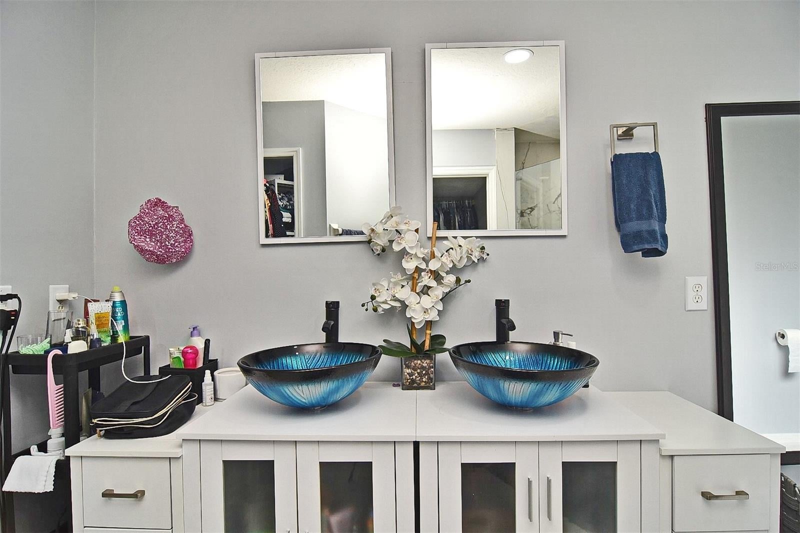ALTAMONTE SPRINGS, Florida, 32701, United States, 3 Bedrooms Bedrooms, ,4 BathroomsBathrooms,Residential,For Sale,1928299