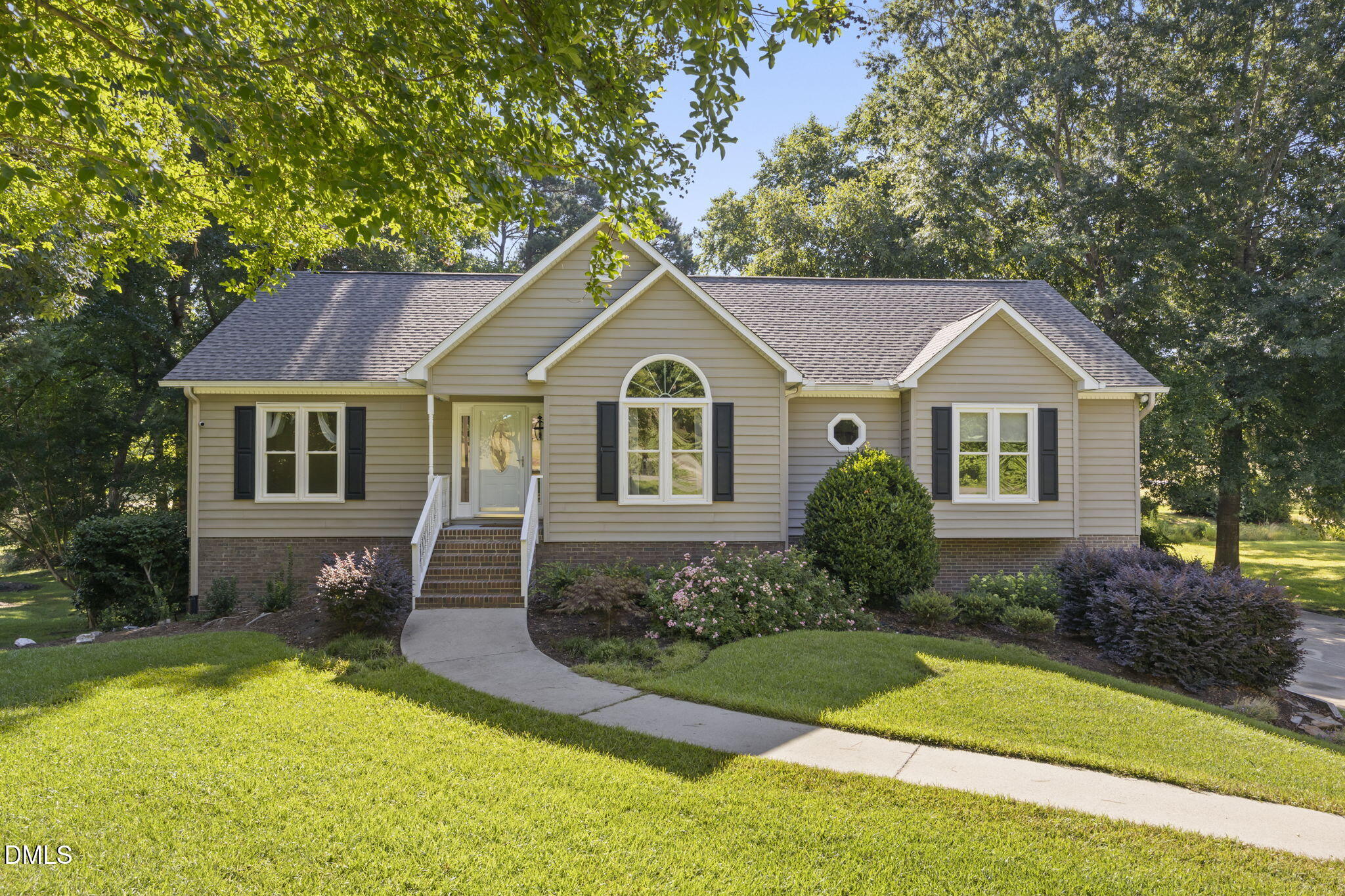 Bluejay Dr, Sanford, NC 27332
