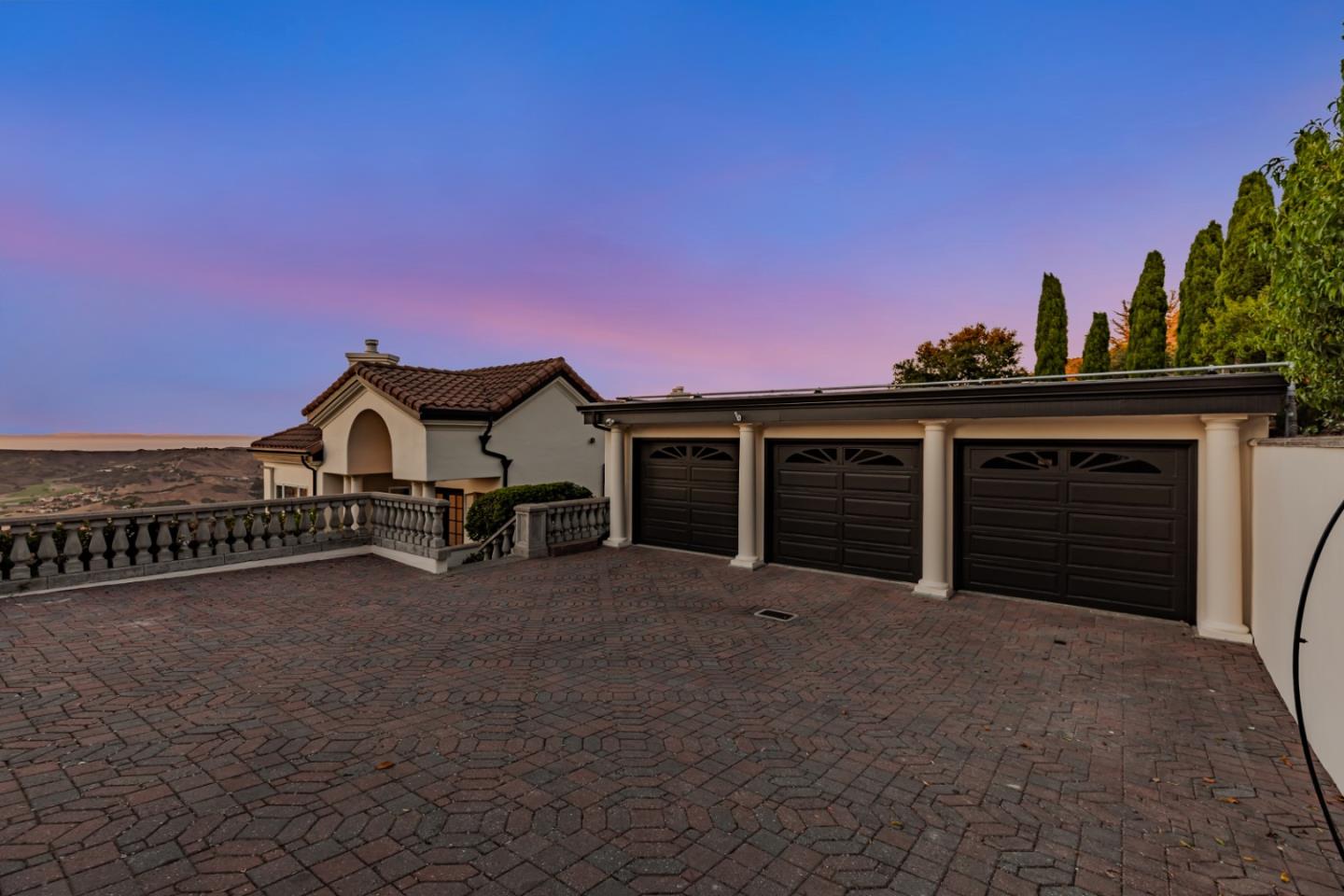 Monterey, California, 93940, United States, 4 Bedrooms Bedrooms, ,5 BathroomsBathrooms,Residential,For Sale,1927415