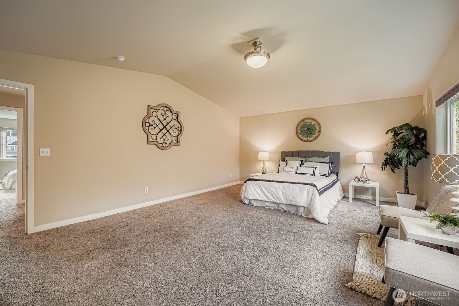 Puyallup, Washington, 98375, United States, 5 Bedrooms Bedrooms, ,3 BathroomsBathrooms,Residential,For Sale,1983977