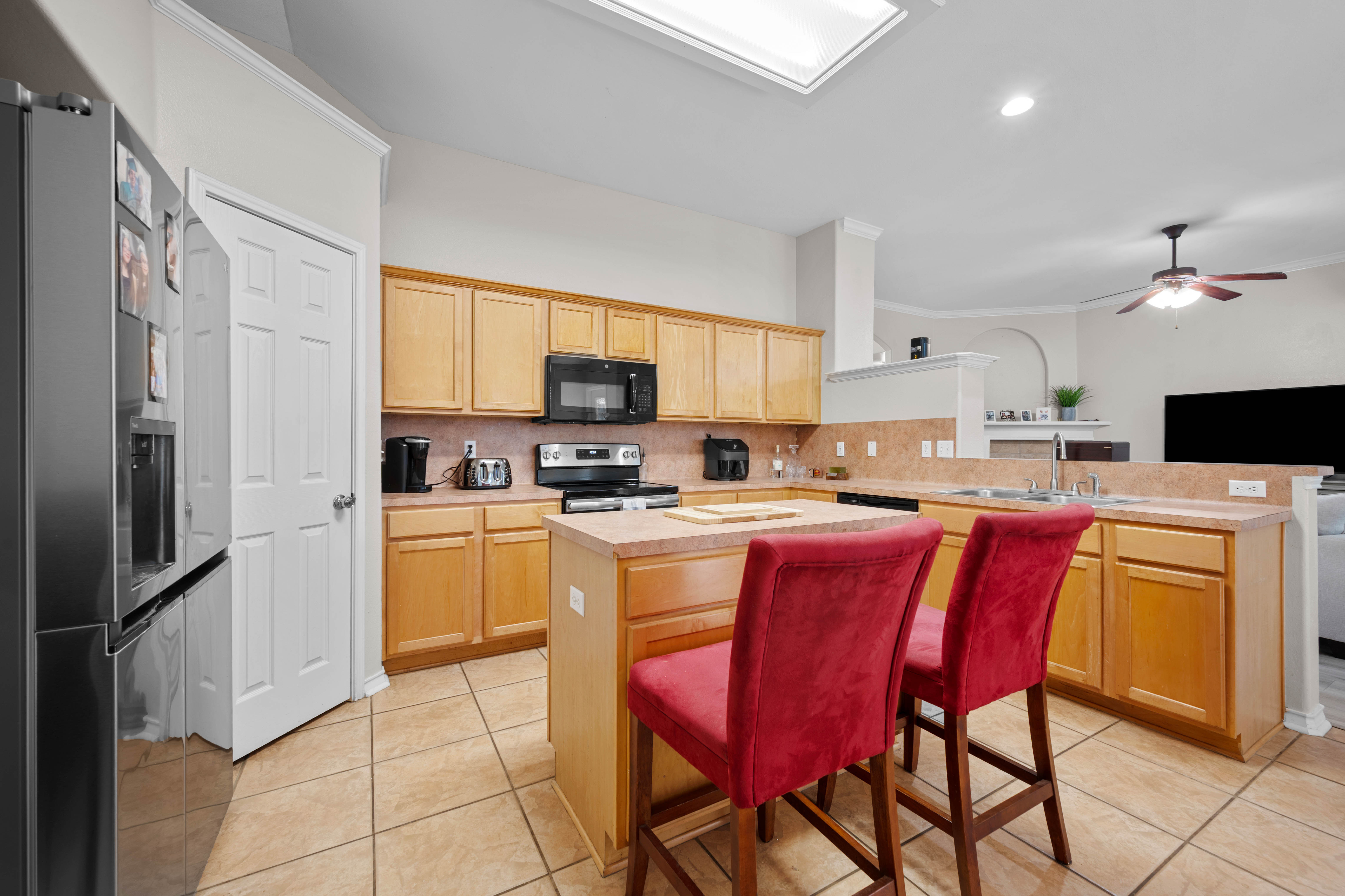  Spacious Home in Whistlers Cove - 物件實景