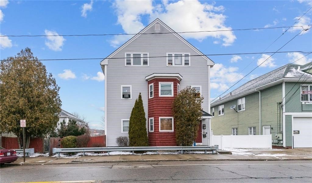 Woonsocket, Rhode Island, 02895, United States, 11 Bedrooms Bedrooms, ,4 BathroomsBathrooms,Residential,For Sale,1882232