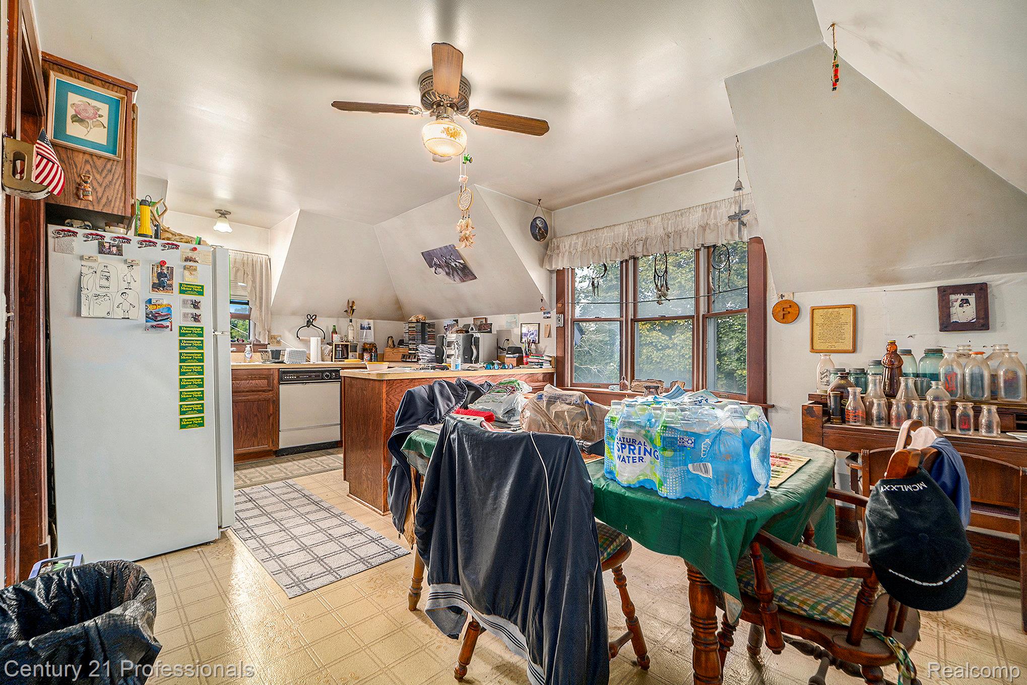 Rochester, Michigan, 48307, United States, ,4 BathroomsBathrooms,Residential,For Sale,1983342