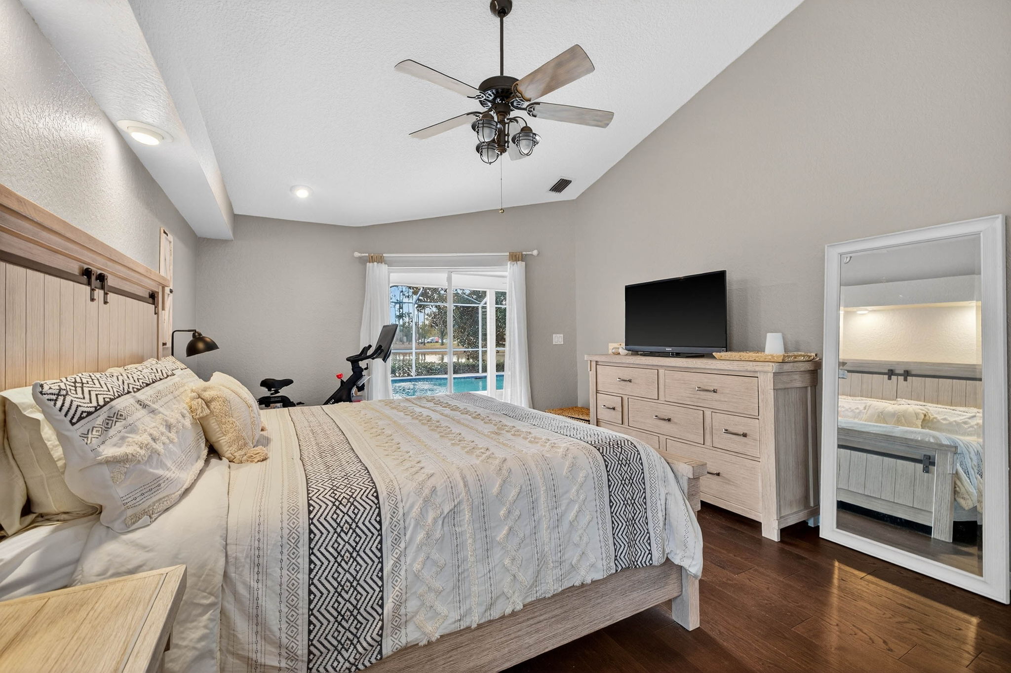 Lutz, Florida, 33549, United States, 4 Bedrooms Bedrooms, ,3 BathroomsBathrooms,Residential,For Sale,2010768