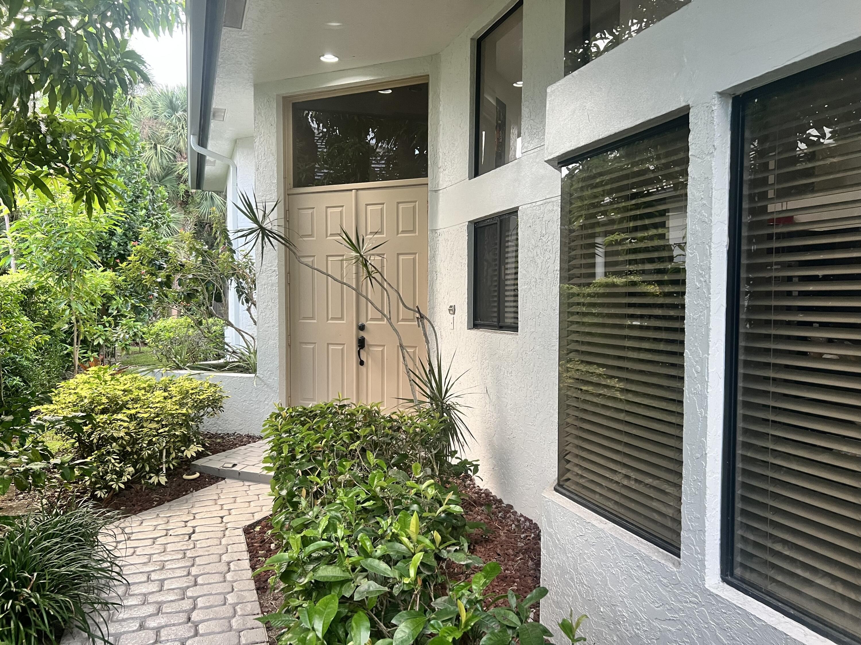 West Palm Beach, Florida, 33411, United States, 3 Bedrooms Bedrooms, ,2 BathroomsBathrooms,Residential,For Sale,1977779
