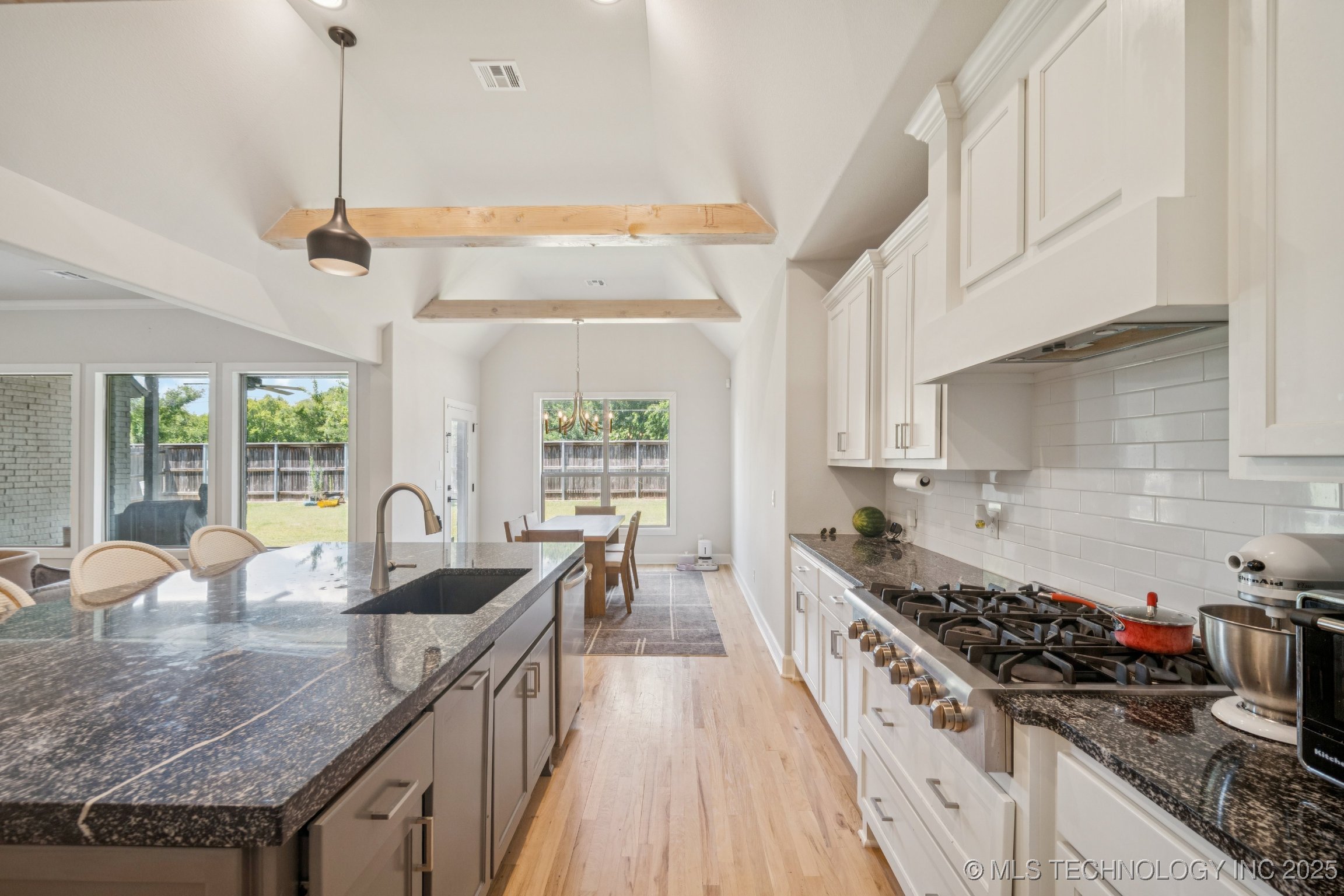 Broken Arrow, Oklahoma, 74011, United States, 5 Bedrooms Bedrooms, ,3 BathroomsBathrooms,Residential,For Sale,1898814