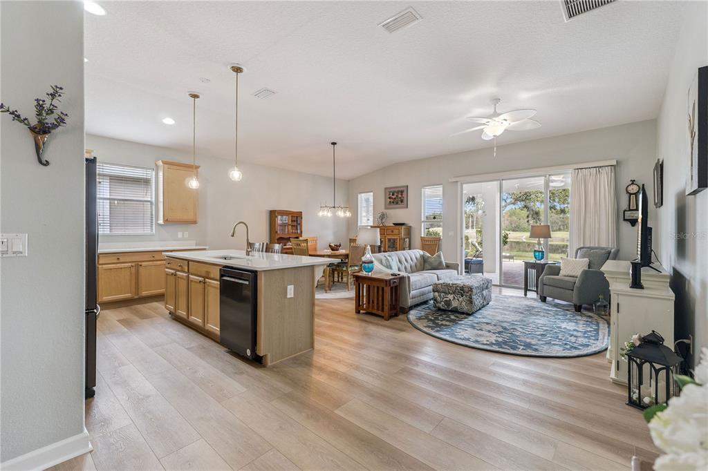 Daytona Beach, Florida, 32124, United States, 3 Bedrooms Bedrooms, ,2 BathroomsBathrooms,Residential,For Sale,1999132