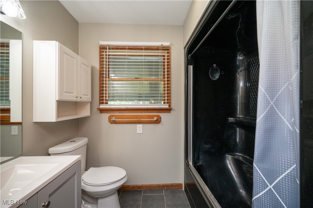 Diamond, Ohio, 44412, United States, 5 Bedrooms Bedrooms, ,5 BathroomsBathrooms,Residential,For Sale,1983781