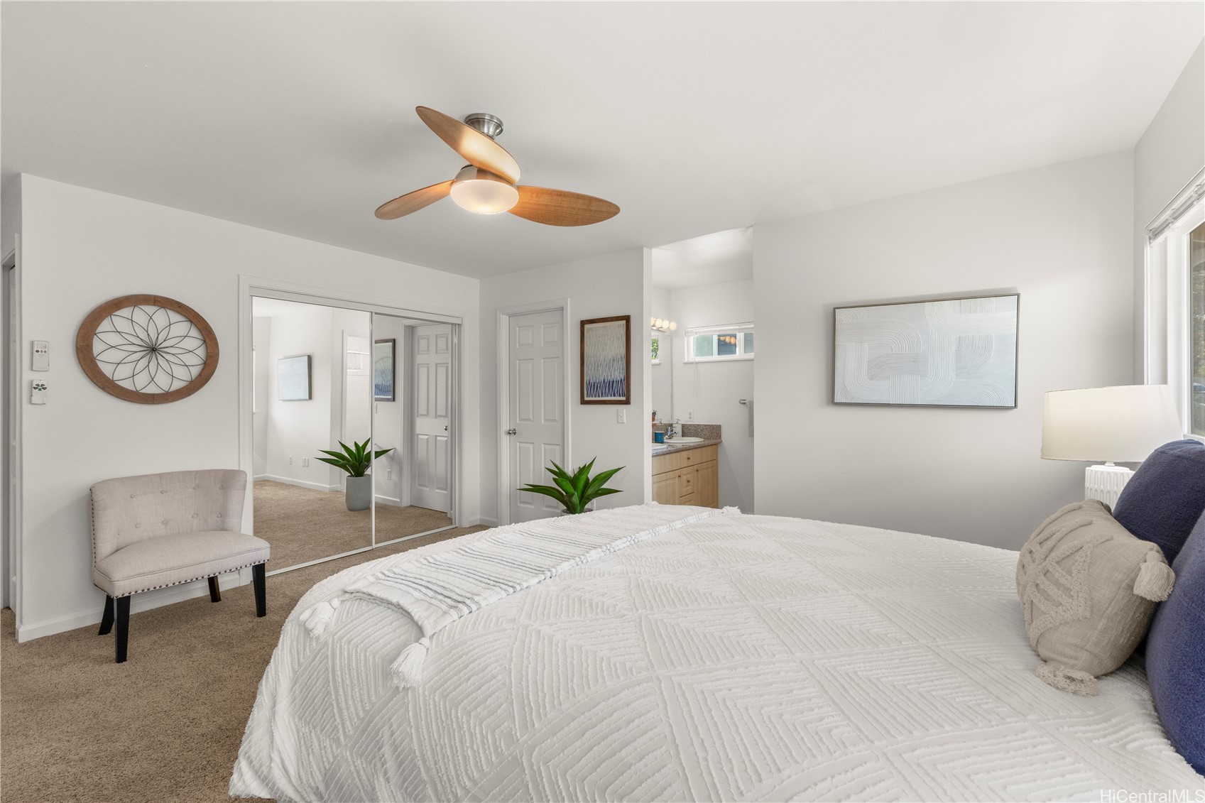 Honolulu, Hawaii, 96813, United States, 4 Bedrooms Bedrooms, ,3 BathroomsBathrooms,Residential,For Sale,1989434