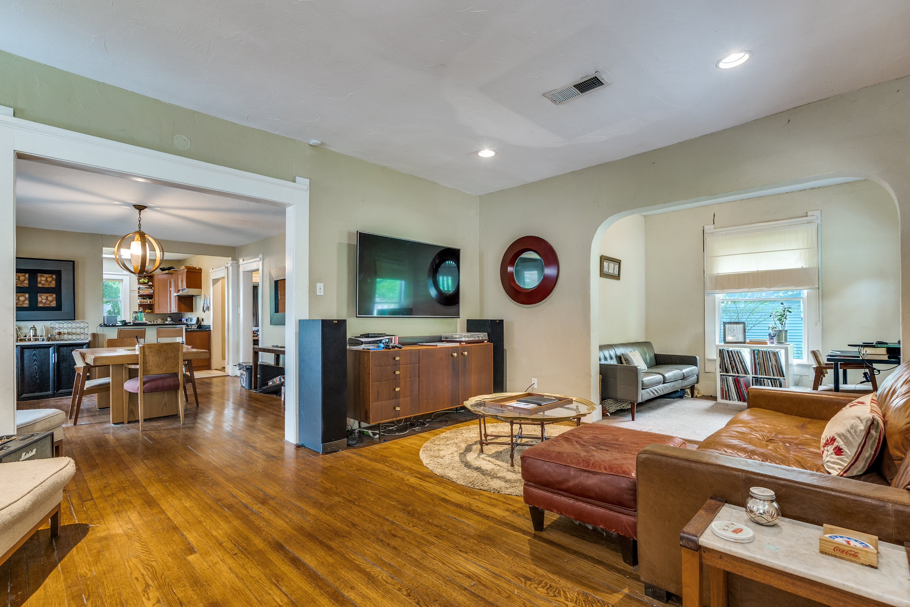  Value Opportunity in Winnetka Heights - 物件實景