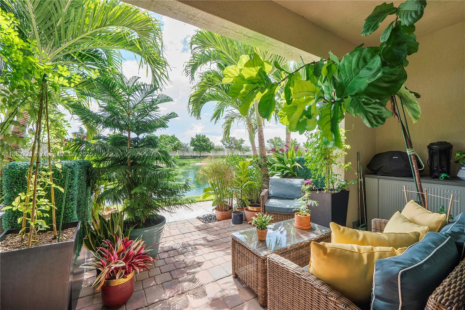 Oakland Park, Florida, 33334, United States, 3 Bedrooms Bedrooms, ,3 BathroomsBathrooms,Residential,For Sale,1911600