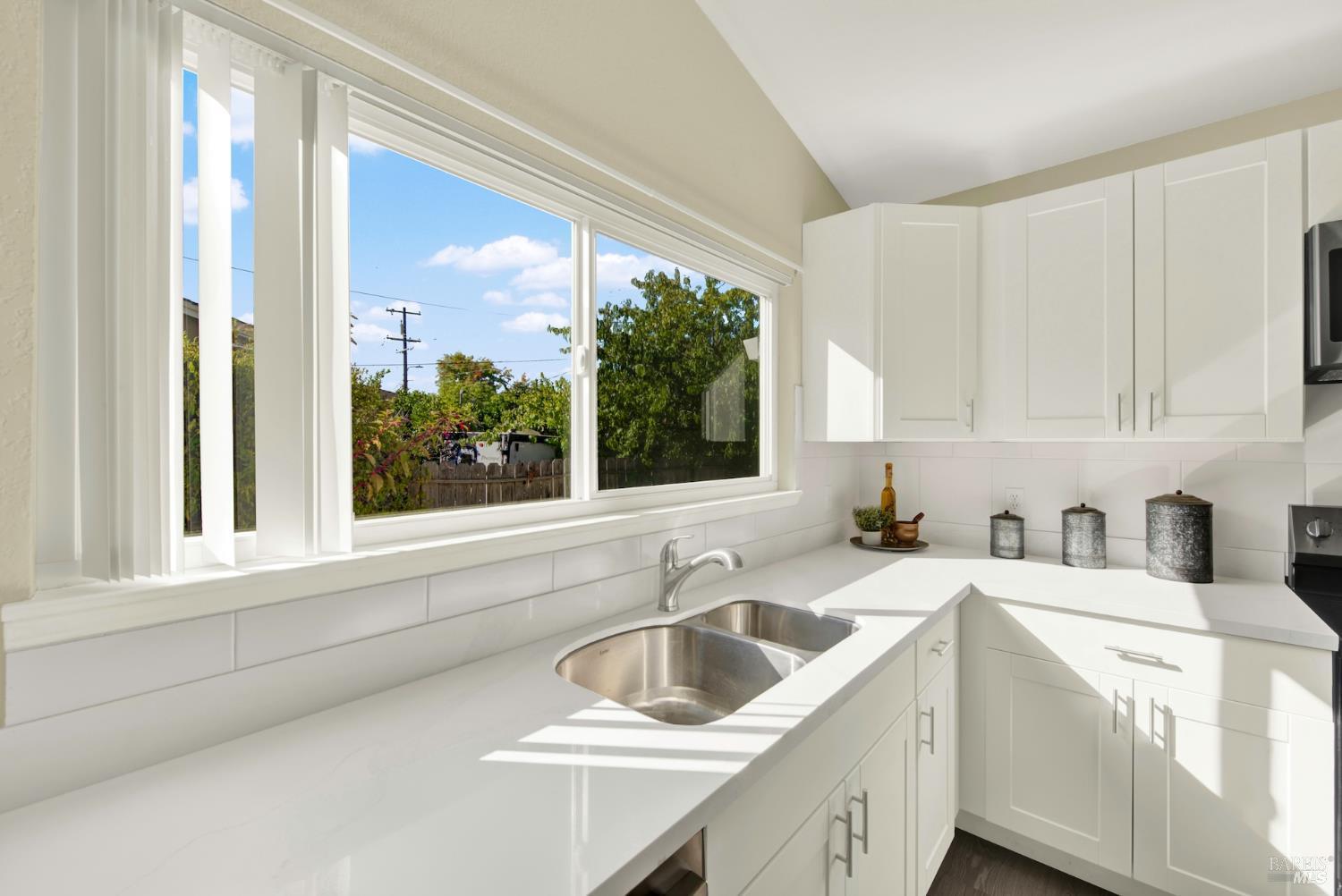 Napa, California, 94558, United States, 3 Bedrooms Bedrooms, ,2 BathroomsBathrooms,Residential,For Sale,1939926