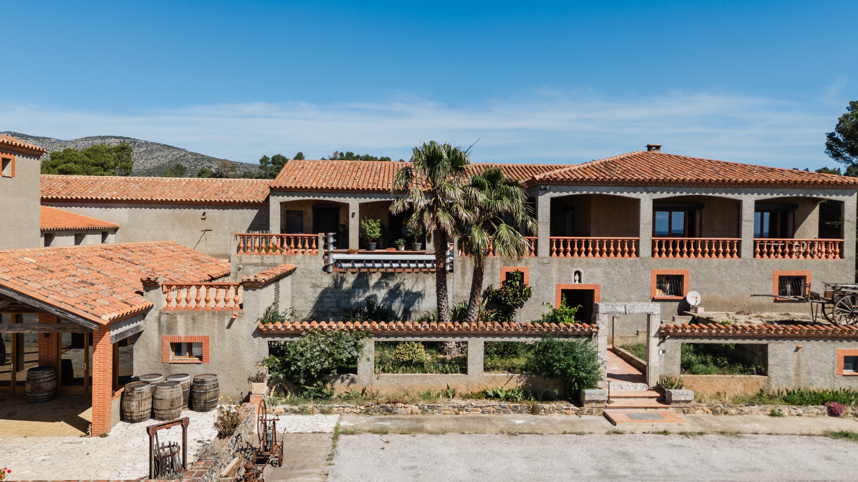  Magnificent Estate of Over 1,600 m² on 10 Hectares of Land with Sweeping Views … - 物件實景