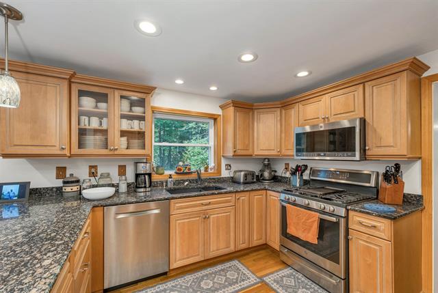 Deerfield, New Hampshire, 03037, United States, 4 Bedrooms Bedrooms, ,1 BathroomBathrooms,Residential,For Sale,1902997