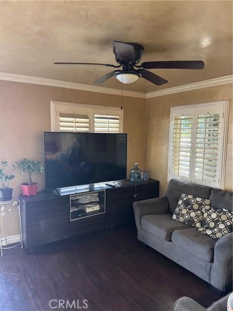 Los Angeles, California, 90044, United States, ,Residential,For Sale,2005968