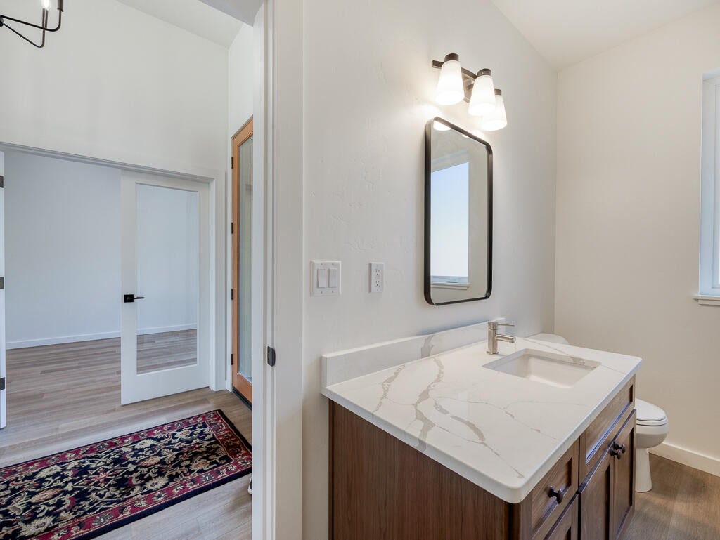 Klamath Falls, Oregon, 97601, United States, 3 Bedrooms Bedrooms, ,3 BathroomsBathrooms,Residential,For Sale,1991237