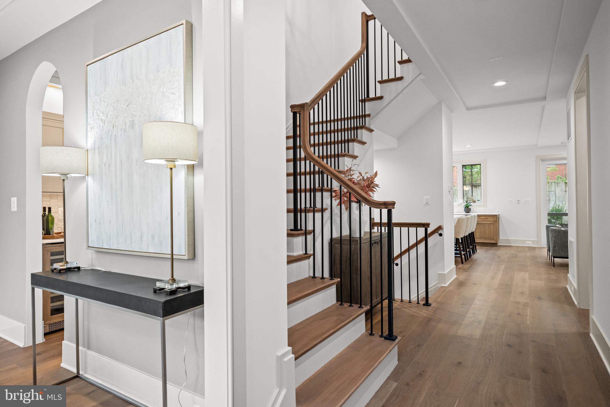 Arlington, Virginia, 22207, United States, 4 Bedrooms Bedrooms, ,5 BathroomsBathrooms,Residential,For Sale,1990203