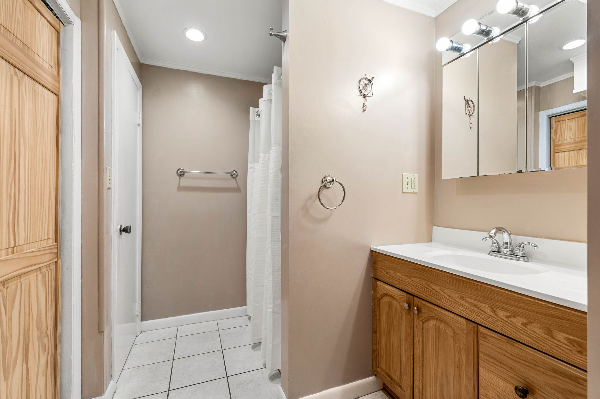  12 Catherine Dr, Peabody, MA, 01960 - 物件實景