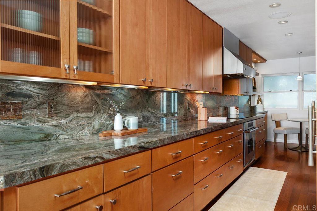 Encinitas, California, 92024, United States, 2 Bedrooms Bedrooms, ,3 BathroomsBathrooms,Residential,For Sale,1997008