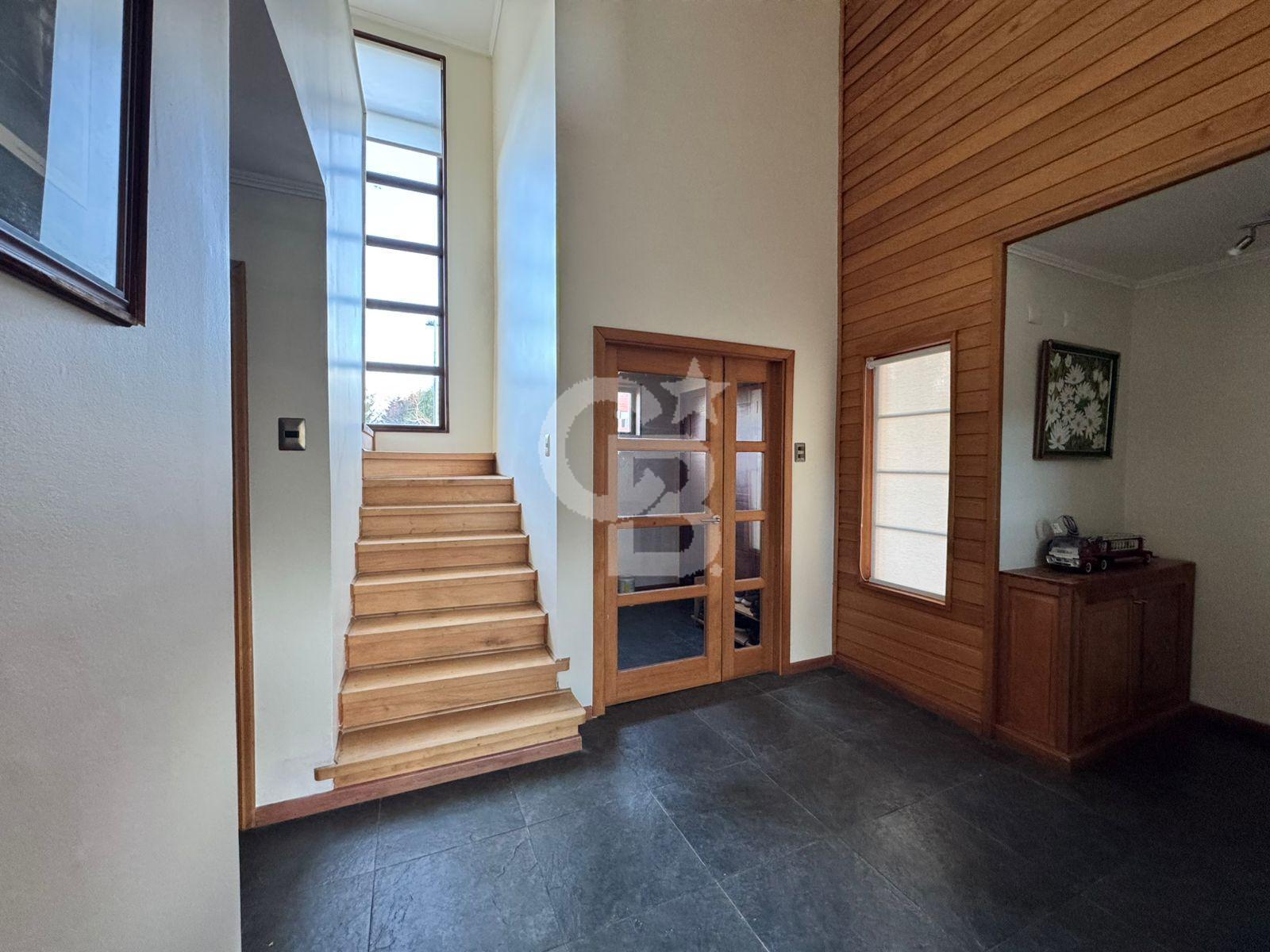 Puerto Varas, Chile, 5 Bedrooms Bedrooms, ,5 BathroomsBathrooms,Residential,For Sale,1972993