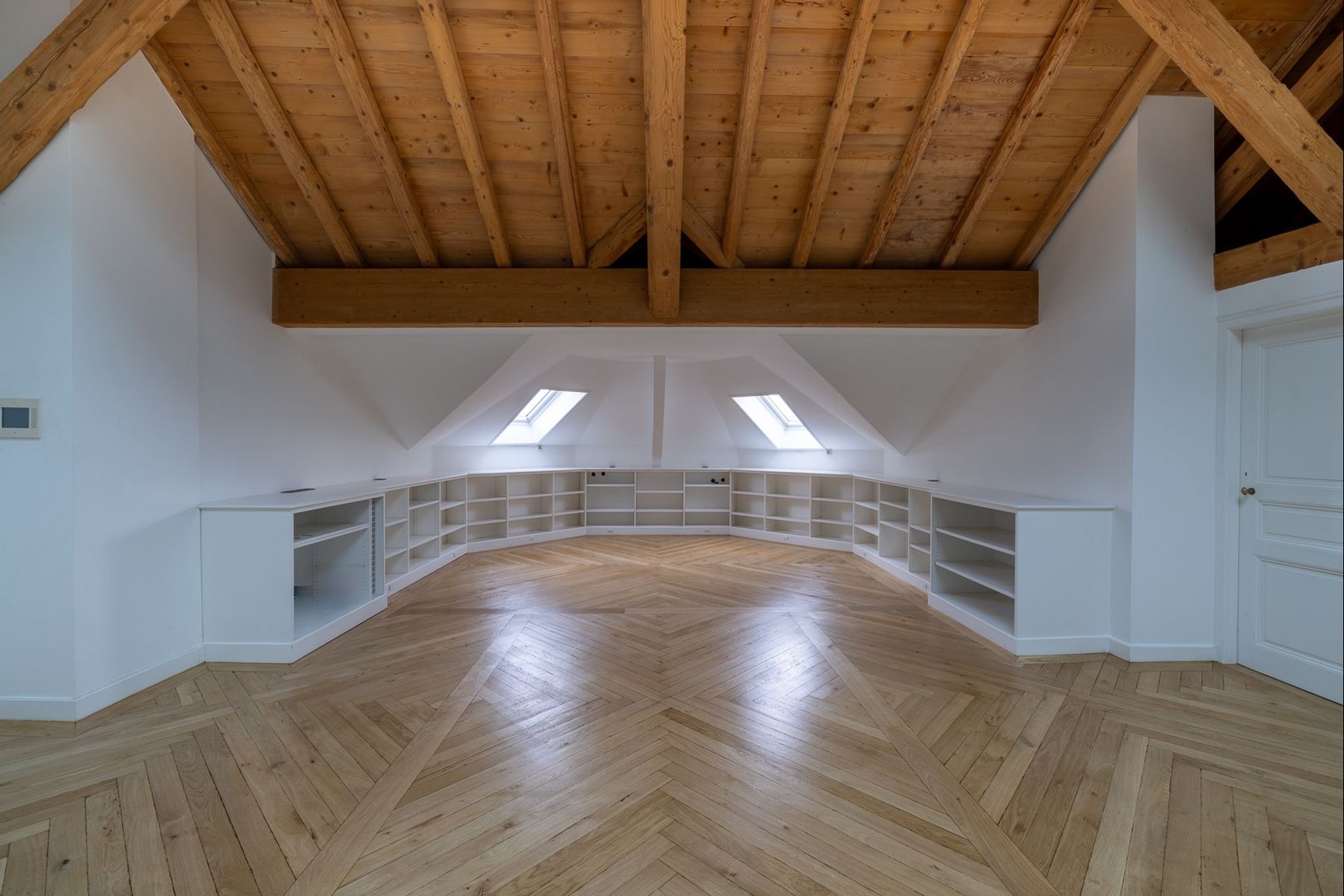  Stunning Mansion 
Rampe de Cologny - 物件實景