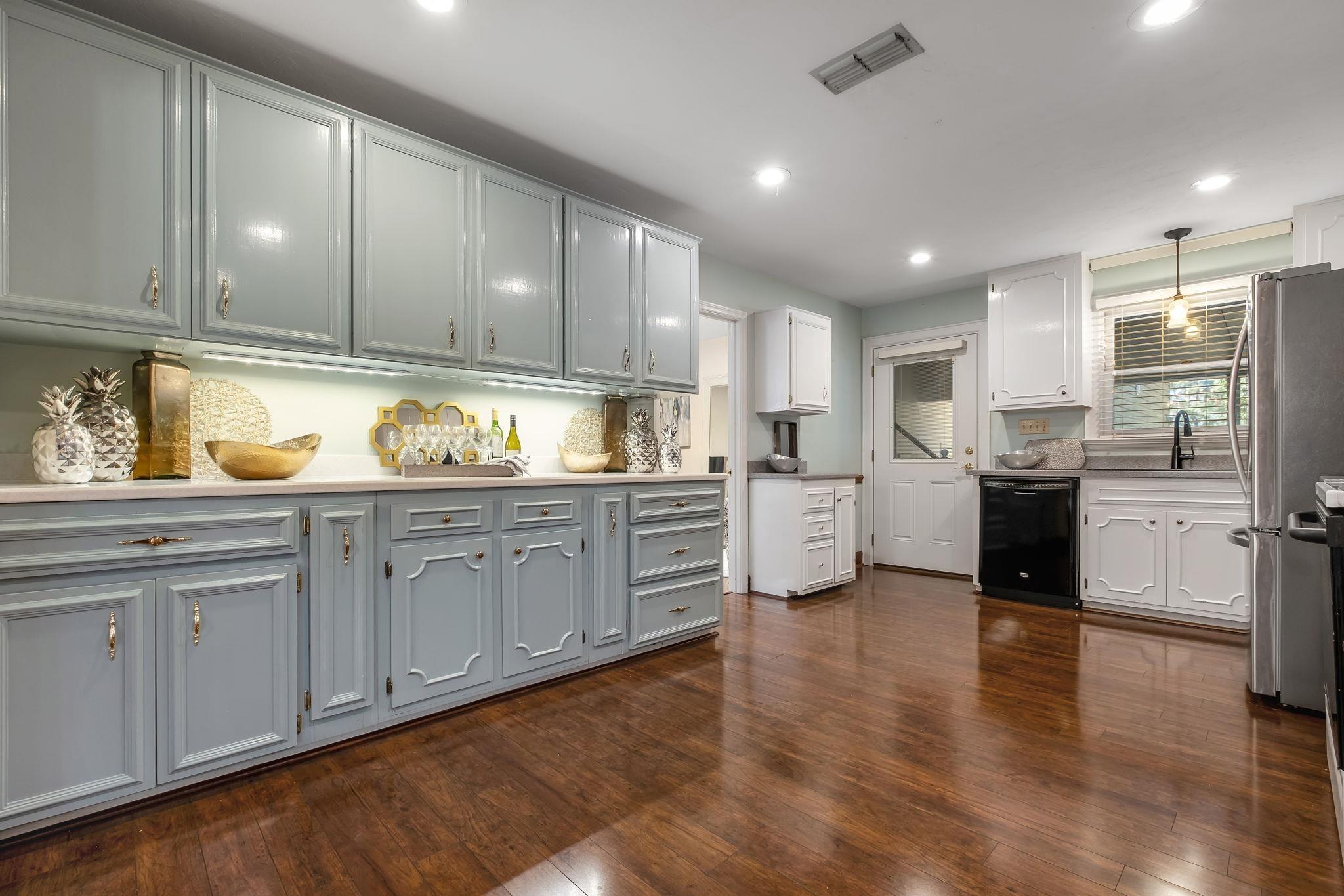 Tallahassee, Florida, 32309, United States, 4 Bedrooms Bedrooms, ,5 BathroomsBathrooms,Residential,For Sale,1992062