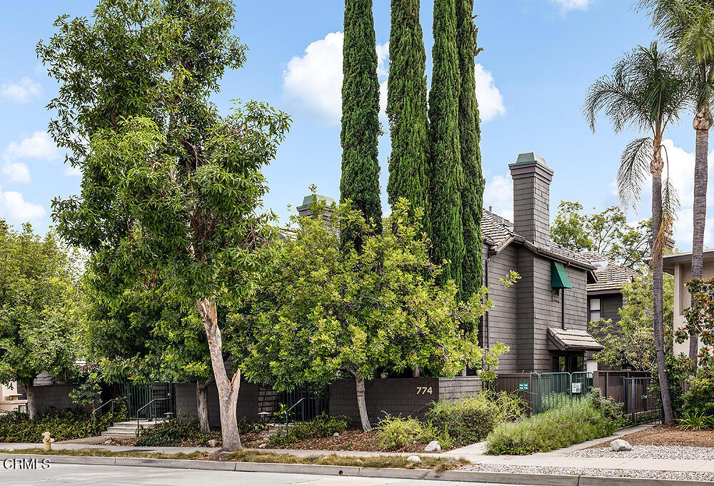 Pasadena, California, 91106, United States, 2 Bedrooms Bedrooms, ,3 BathroomsBathrooms,Residential,For Sale,1934592