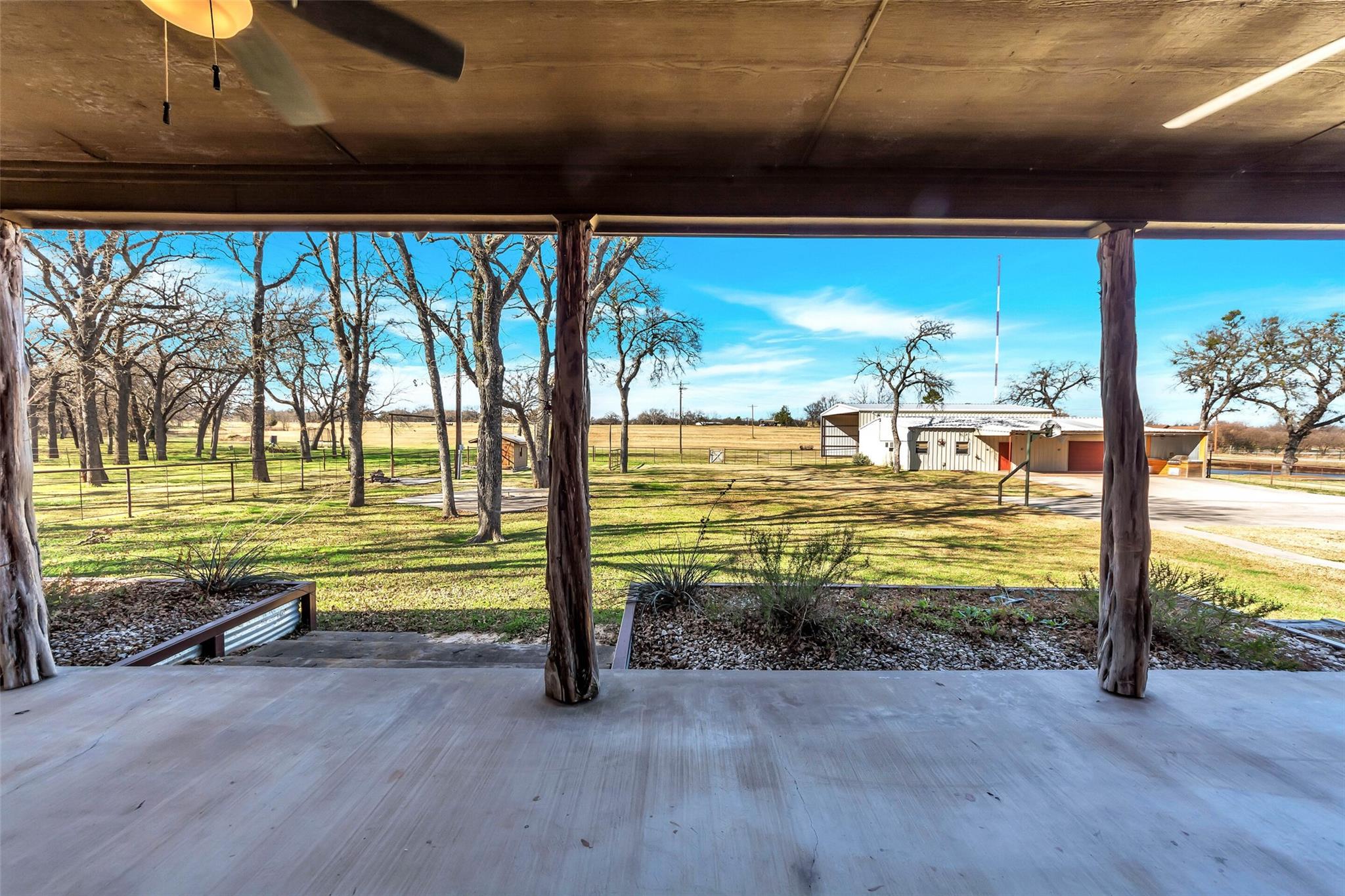 Boyd, Texas, 76023, United States, 3 Bedrooms Bedrooms, ,3 BathroomsBathrooms,Residential,For Sale,2013978