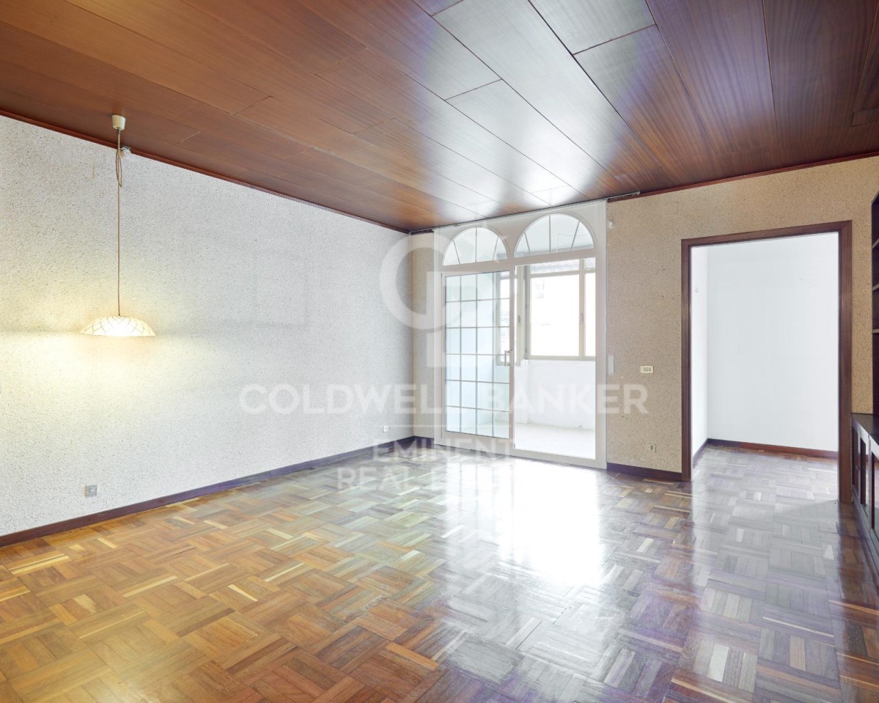 Barcelona, Catalonia, ES, 4 Bedrooms Bedrooms, ,2 BathroomsBathrooms,Residential,For Sale,1838082