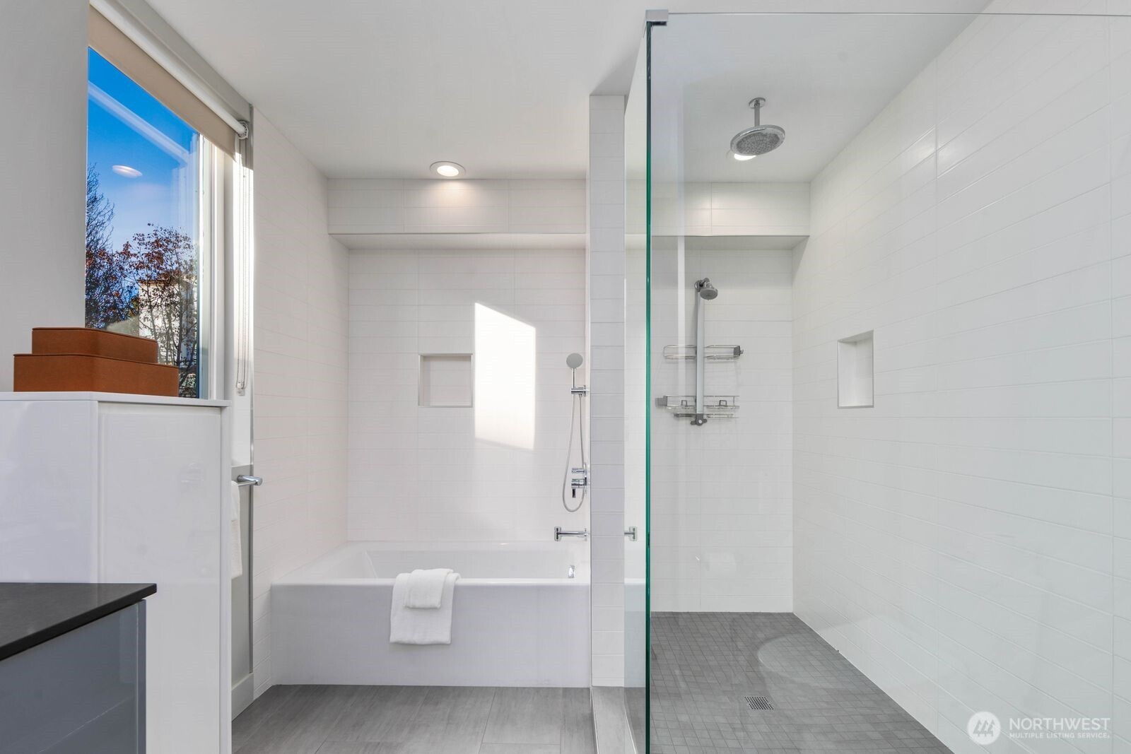 Seattle, Washington, 98103, United States, 3 Bedrooms Bedrooms, ,2 BathroomsBathrooms,Residential,For Sale,1990926