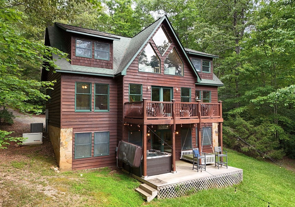 Blue Ridge, Georgia, 30513, United States, 4 Bedrooms Bedrooms, ,3 BathroomsBathrooms,Residential,For Sale,1889495