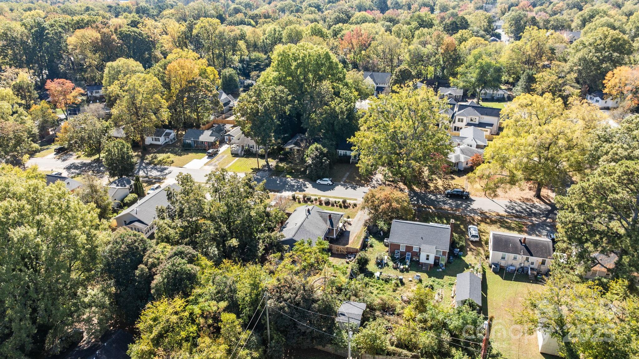 Charlotte, North Carolina, 28205, United States, 2 Bedrooms Bedrooms, ,2 BathroomsBathrooms,Residential,For Sale,1987651