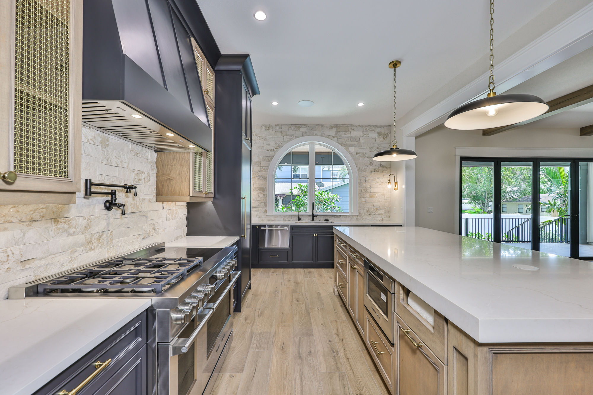 Tampa, Florida, 33629, United States, 5 Bedrooms Bedrooms, ,6 BathroomsBathrooms,Residential,For Sale,1974483