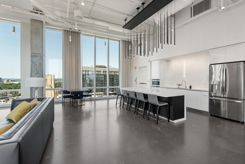 Boston, Massachusetts, 02215, United States, 1 Bedroom Bedrooms, ,1 BathroomBathrooms,Residential,For Sale,1938764