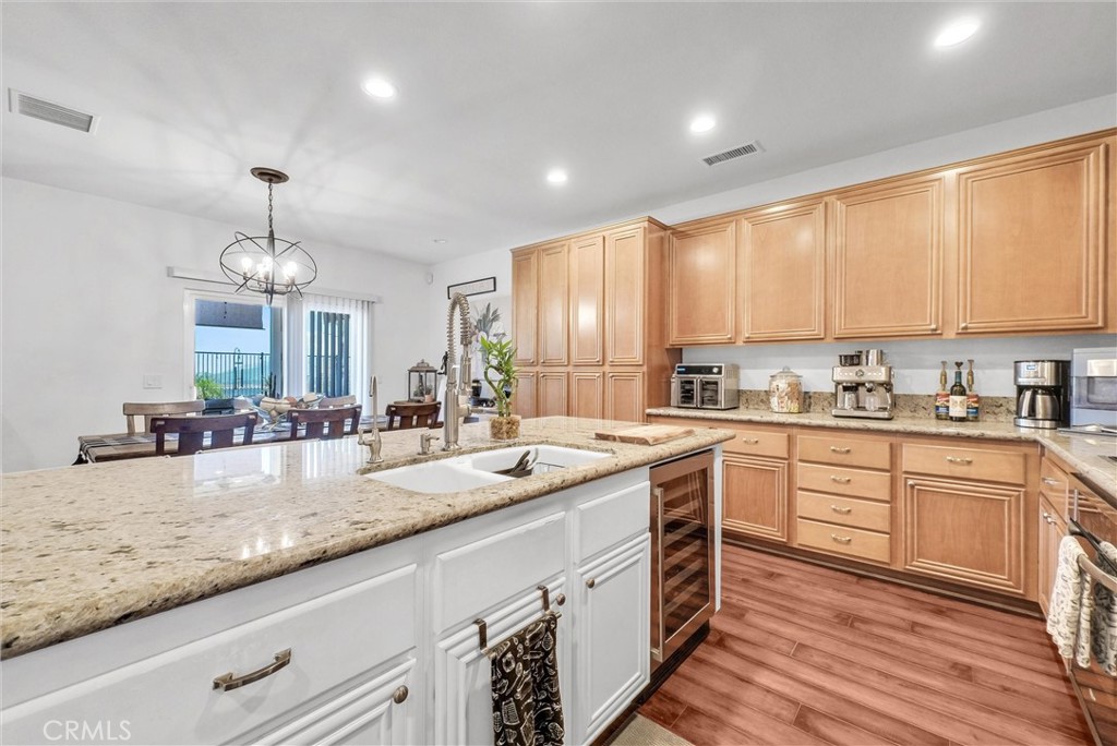 Lake Elsinore, California, 92530, United States, 3 Bedrooms Bedrooms, ,3 BathroomsBathrooms,Residential,For Sale,1943352