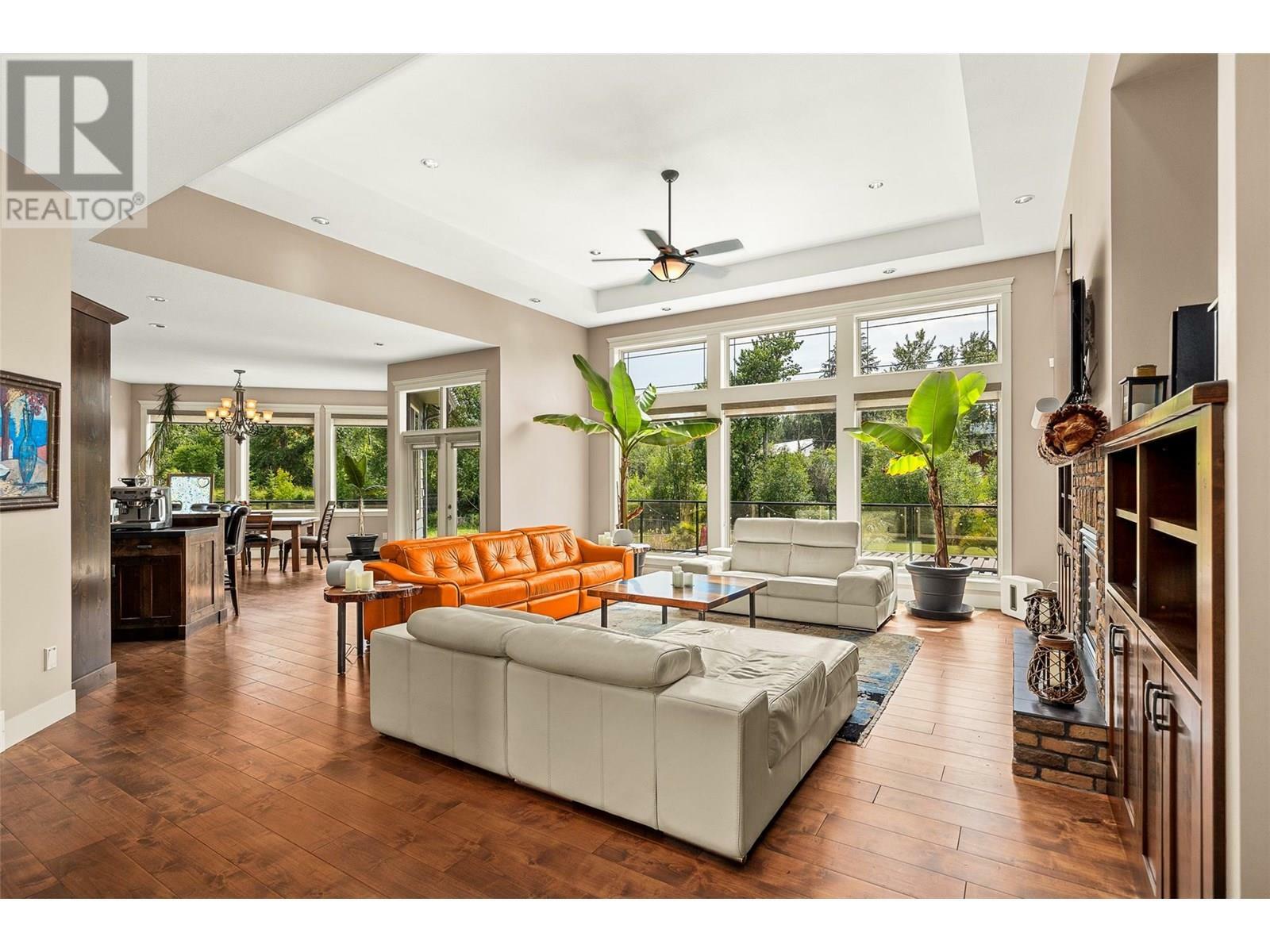 KELOWNA, British Columbia, V1W 4C5, CA, 5 Bedrooms Bedrooms, ,3 BathroomsBathrooms,Residential,For Sale,1883481
