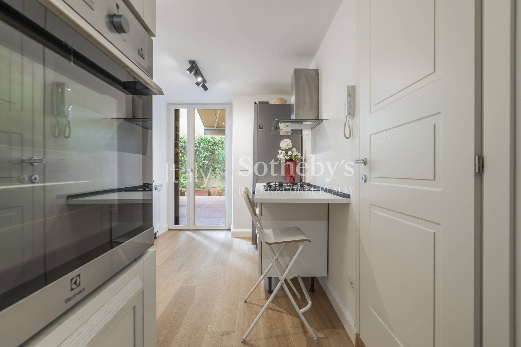  Elegant apartment with private garden - 物件實景