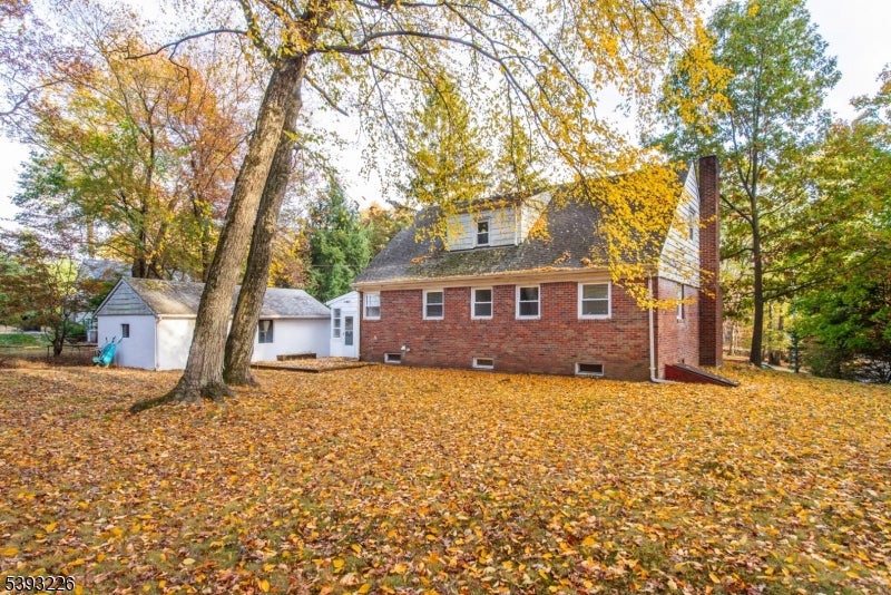 North Haledon Boro, New Jersey, 07508, United States, 5 Bedrooms Bedrooms, ,2 BathroomsBathrooms,Residential,For Sale,1976874