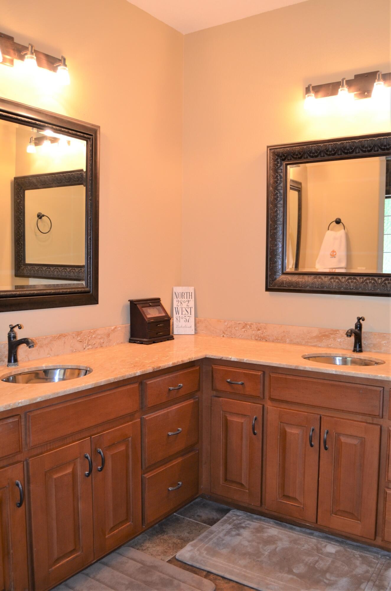 Crossville, Tennessee, 38571, United States, 4 Bedrooms Bedrooms, ,4 BathroomsBathrooms,Residential,For Sale,1916408
